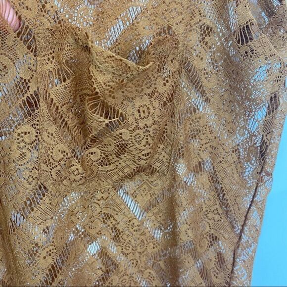 UO Kimchi Blue Lace Semi Sheer Tee Rust Orange Size M - Picture 7 of 7